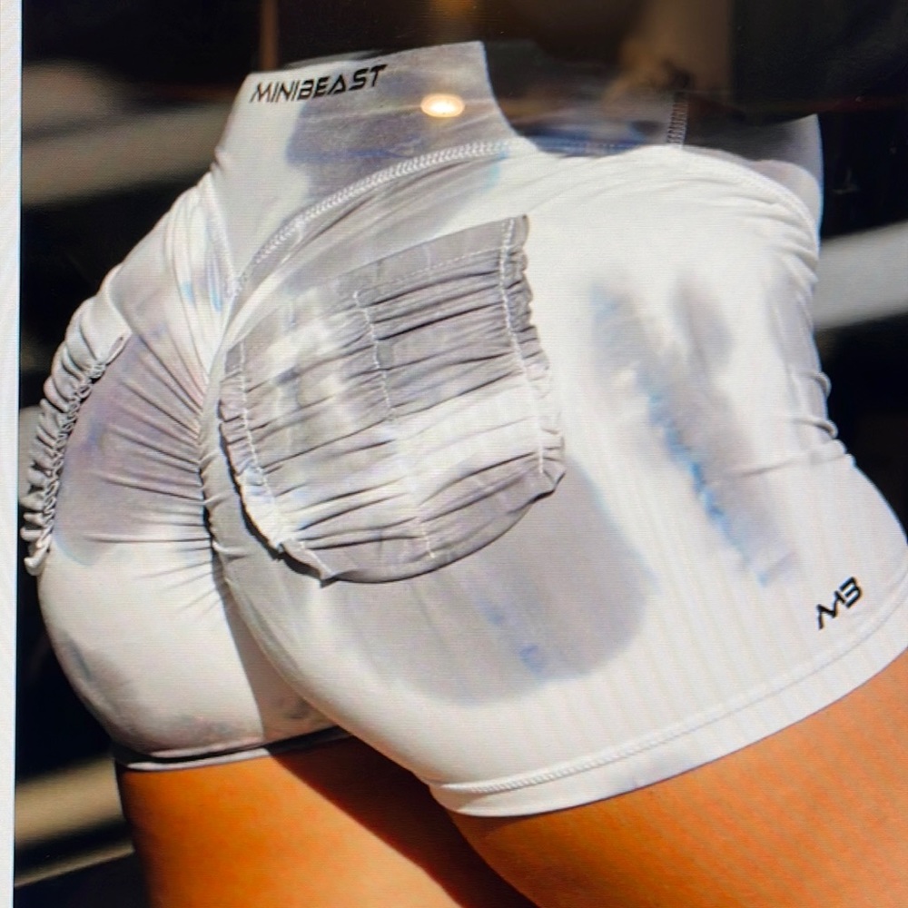 Curve X shorts